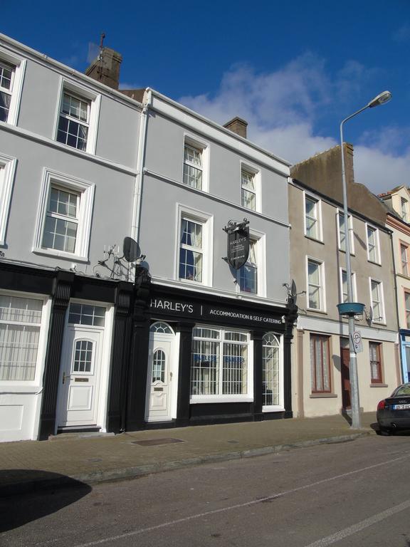 Harleys Guest House Cobh Exterior foto