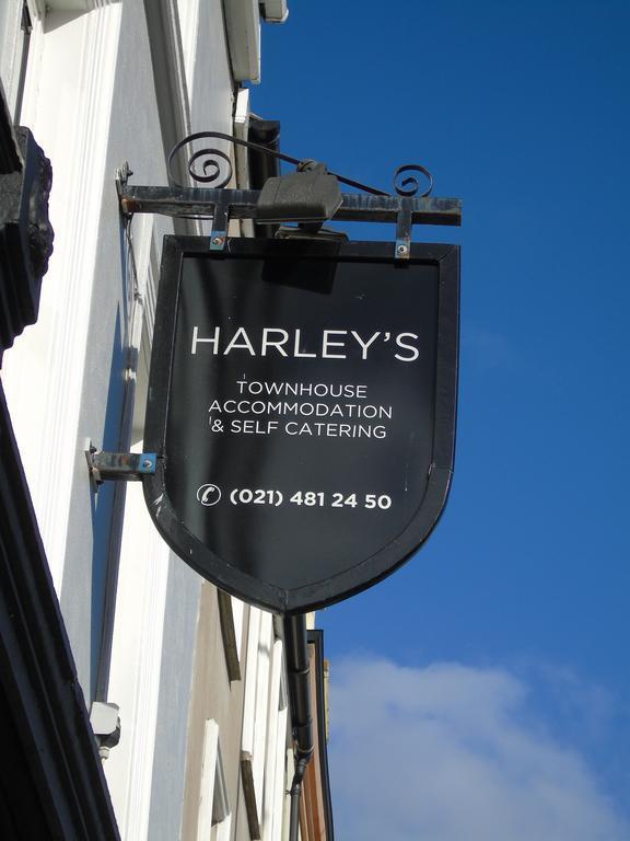 Harleys Guest House Cobh Exterior foto